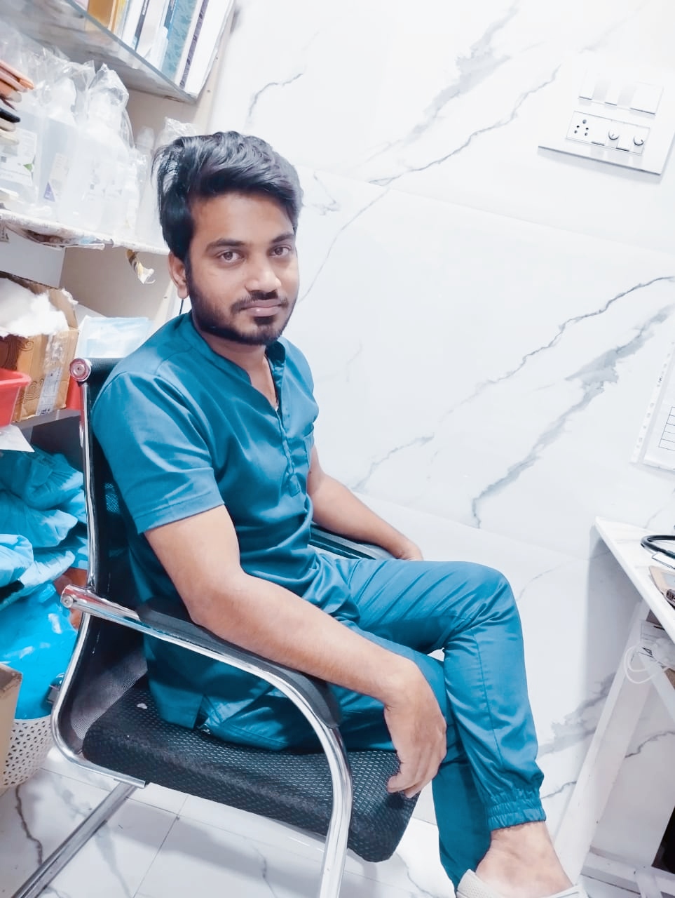 Siva R. — Right profile