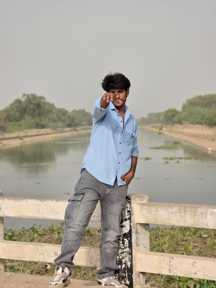 Didar A. — Full shot