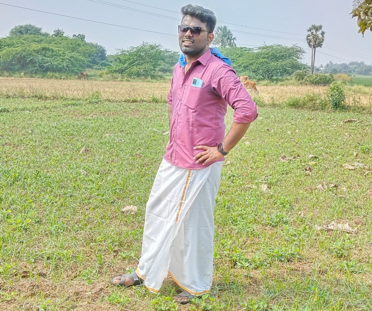 SATHIYA K. — Full shot