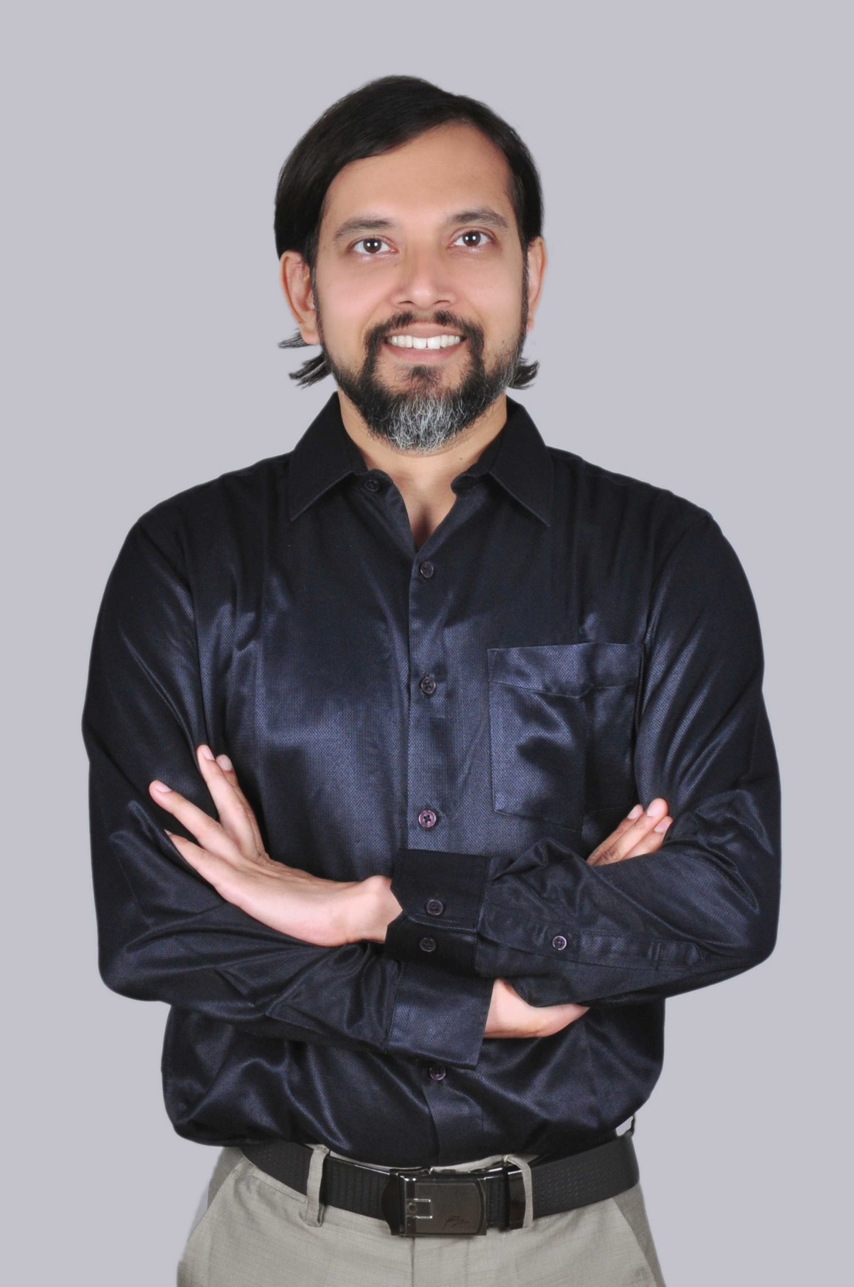 Vinay D. — Full shot