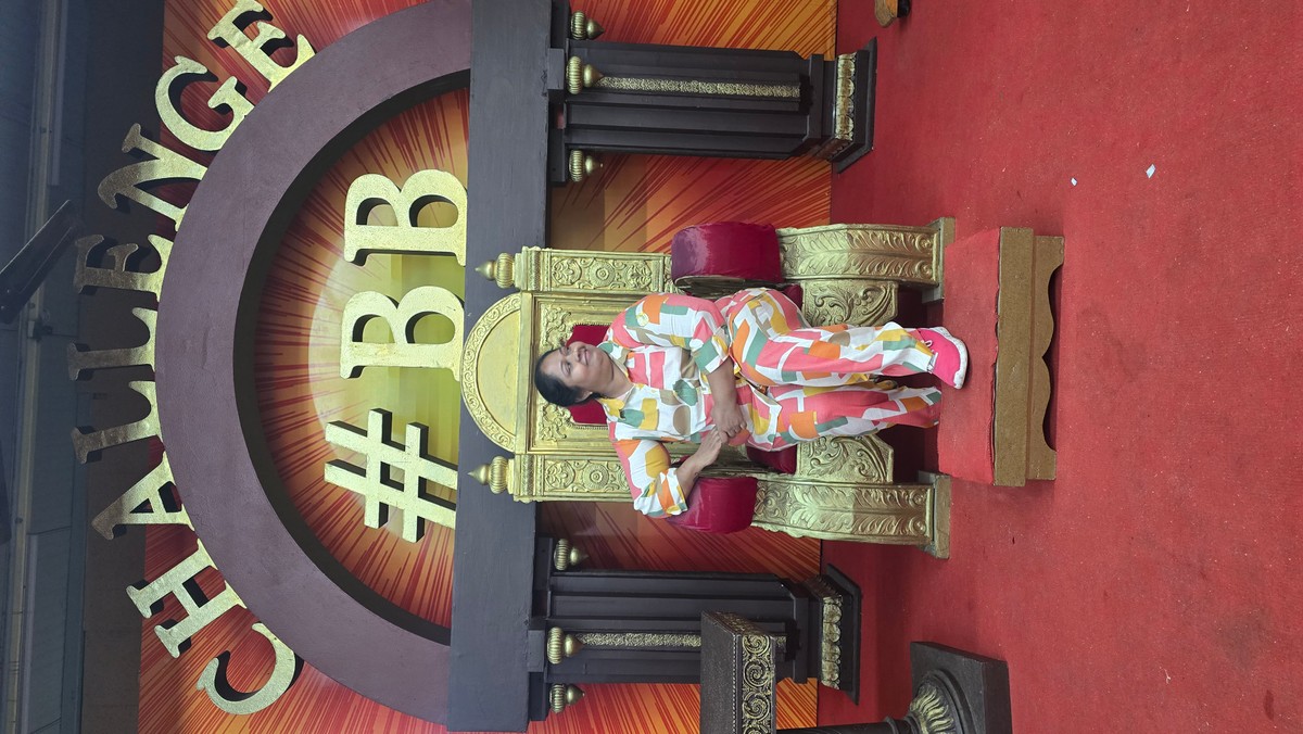Latha M. — Right profile