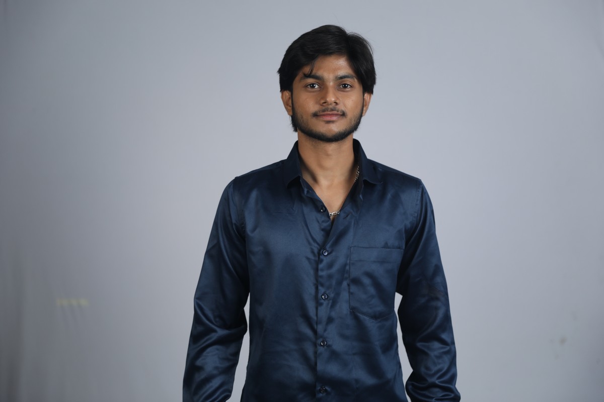 Hitesh R. — Front