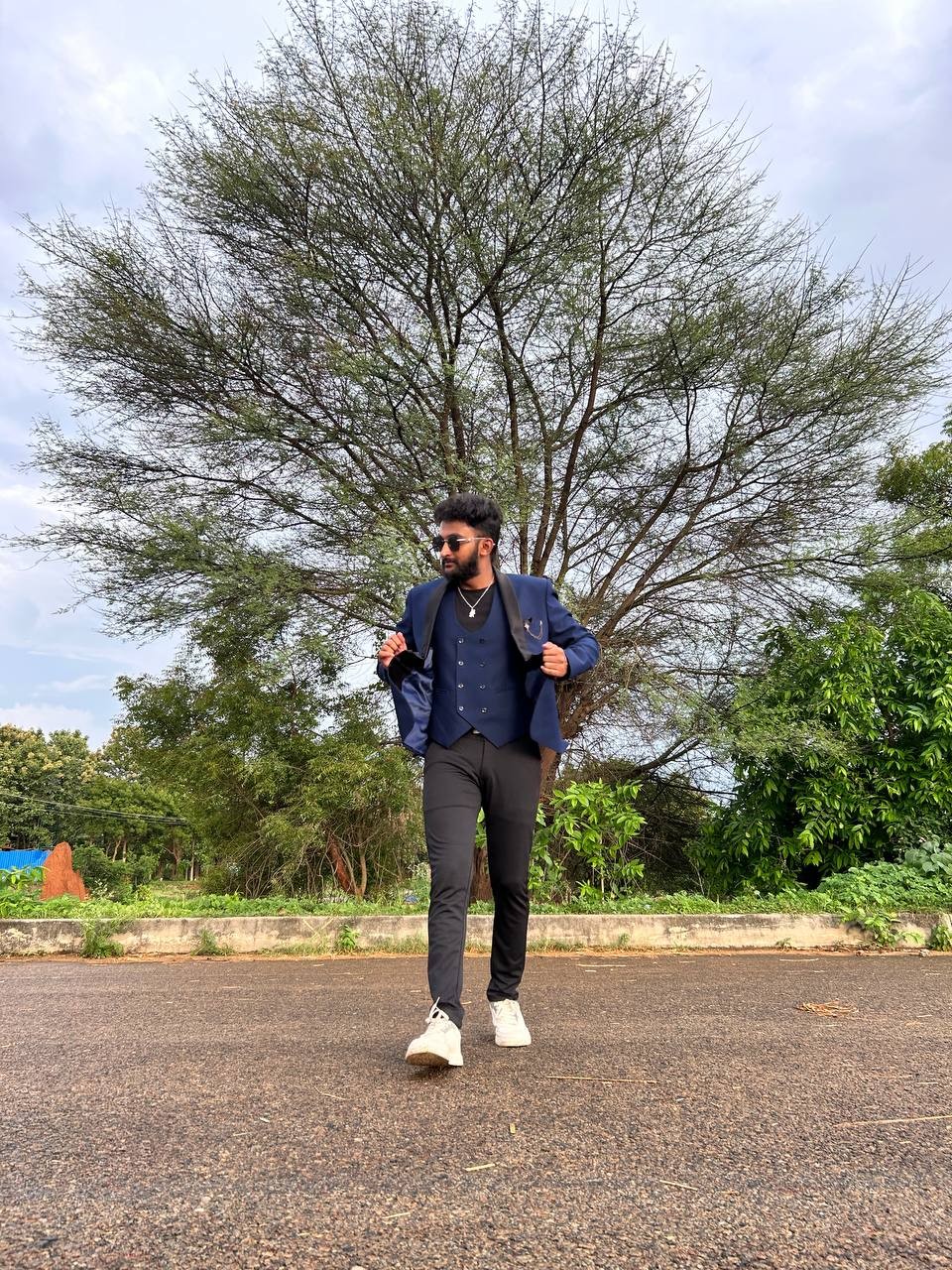Keerthi M. — Full shot
