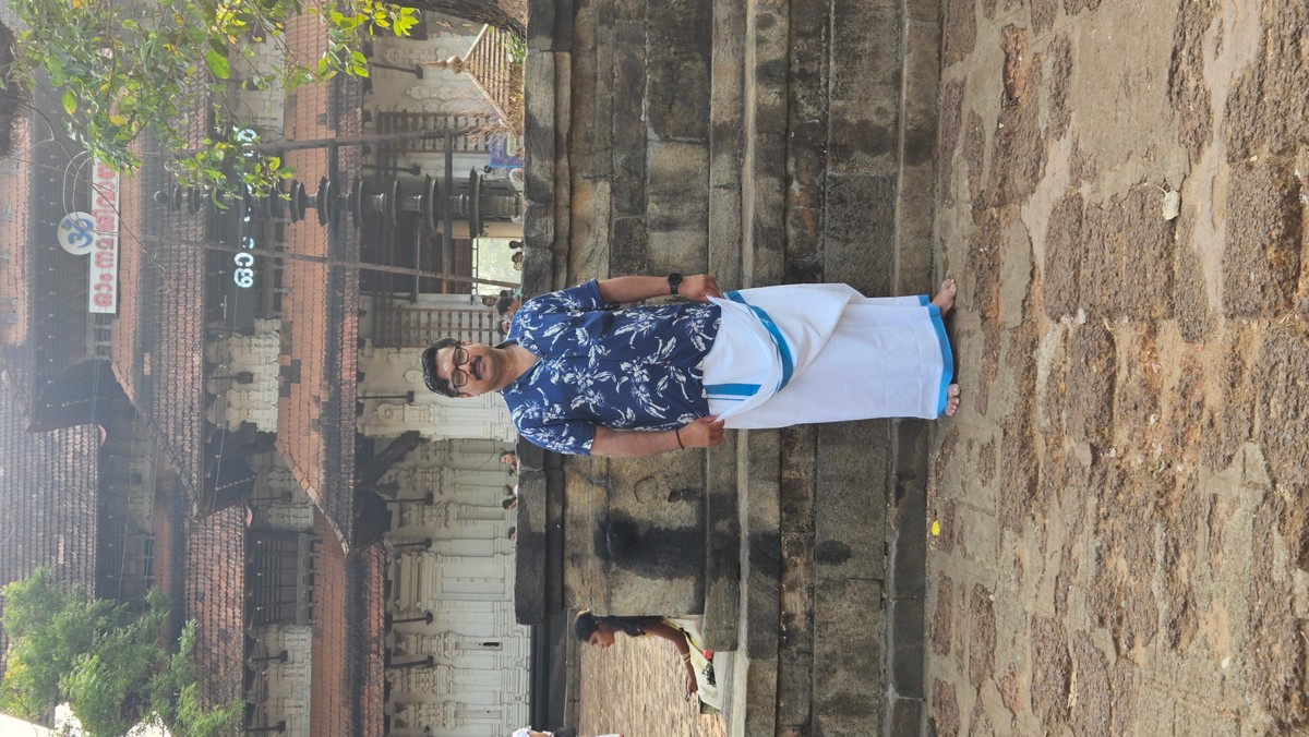Vineeth J. — Full shot